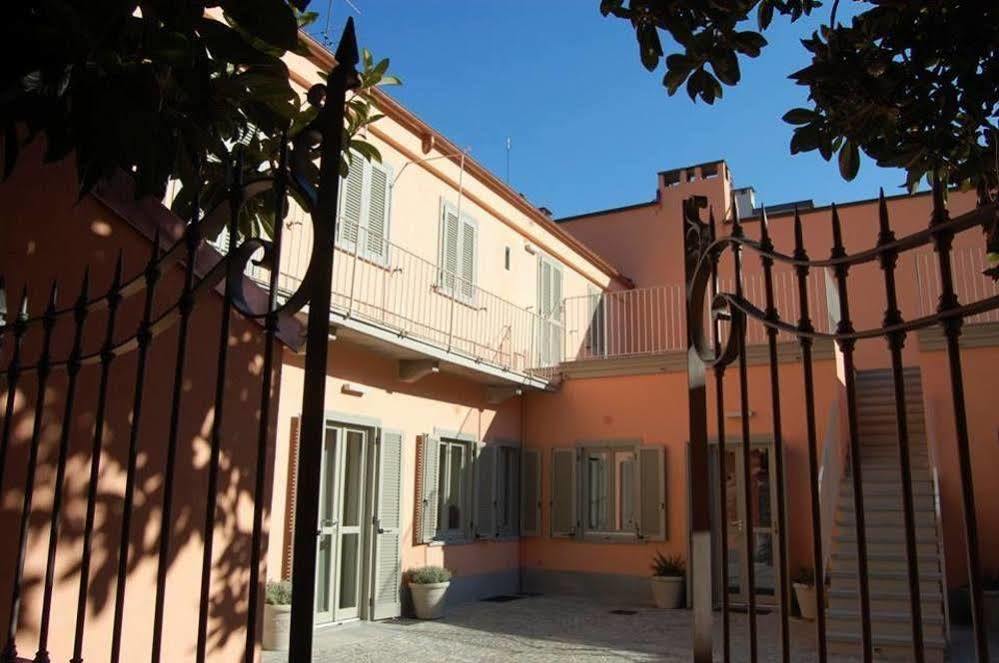 Residenza Il Nespolo - Estella Hotel Collection Турин Екстер'єр фото